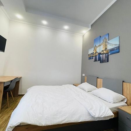 Apartment For Rent In The City Center Of Kharkiv K18 Elinaflats Exterior foto