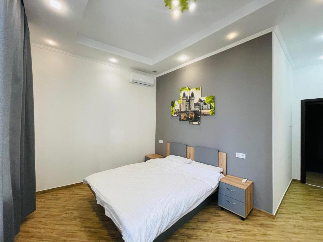 Apartment For Rent In The City Center Of Kharkiv K18 Elinaflats Exterior foto