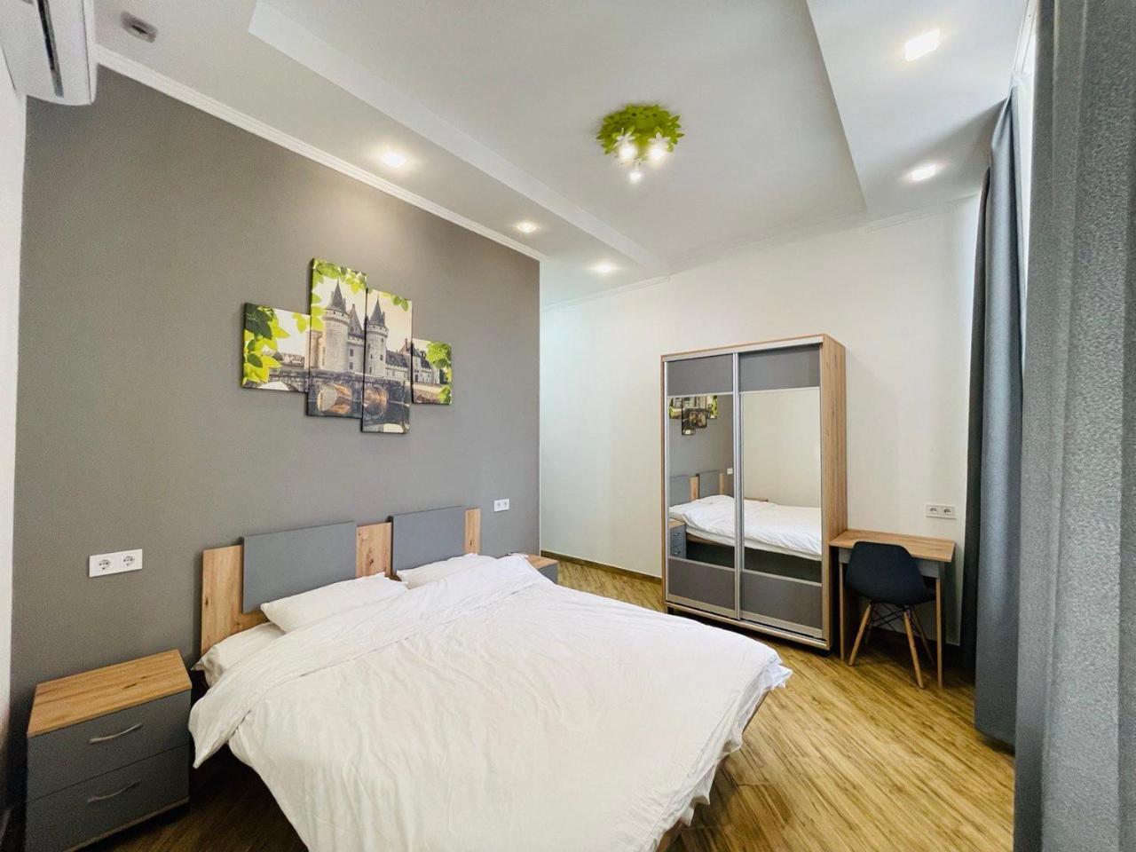 Apartment For Rent In The City Center Of Kharkiv K18 Elinaflats Exterior foto