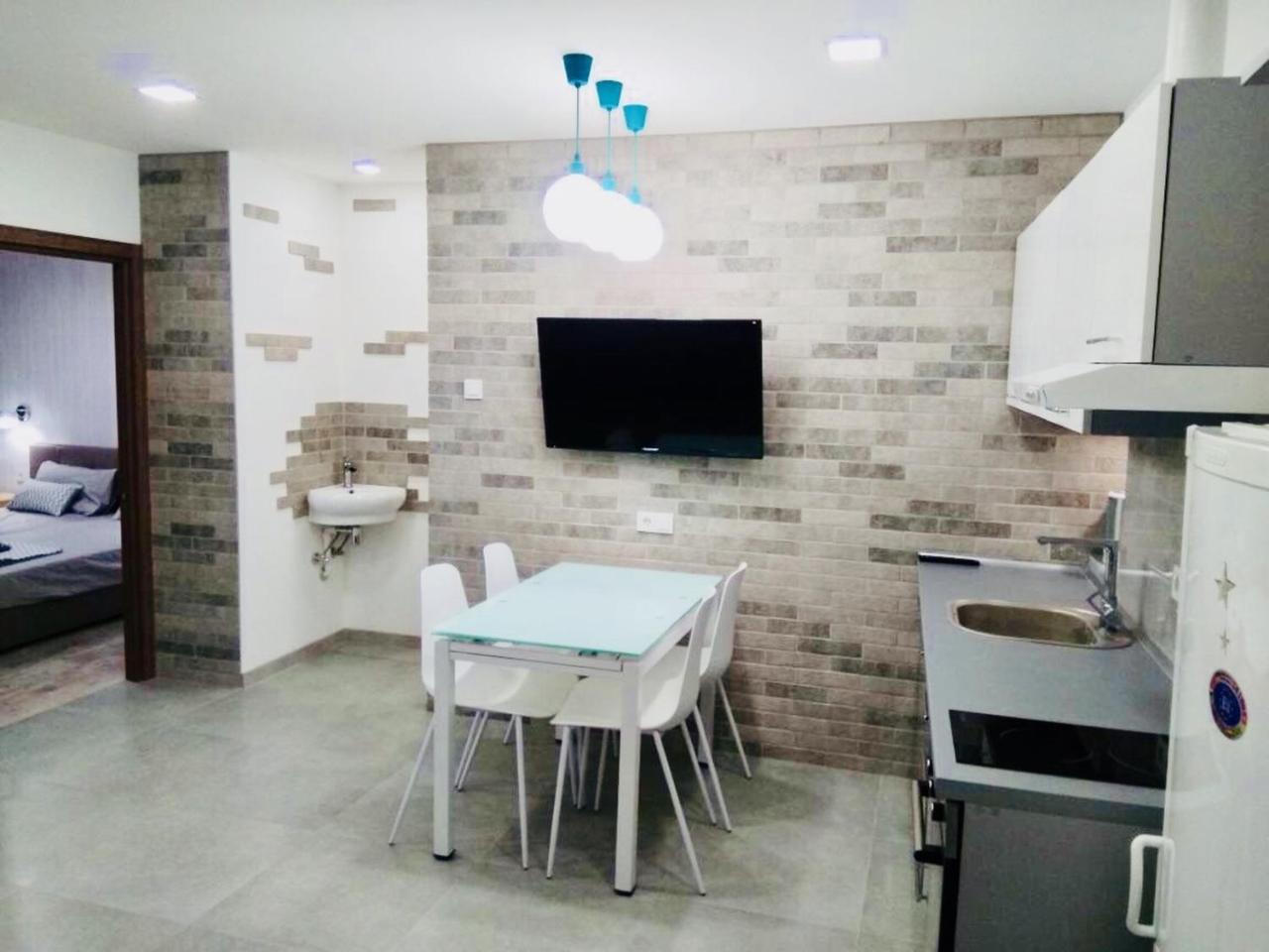 Apartment For Rent In The City Center Of Kharkiv K18 Elinaflats Exterior foto